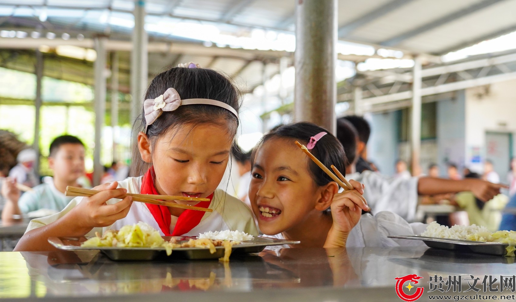贵州从江：乐享营养餐