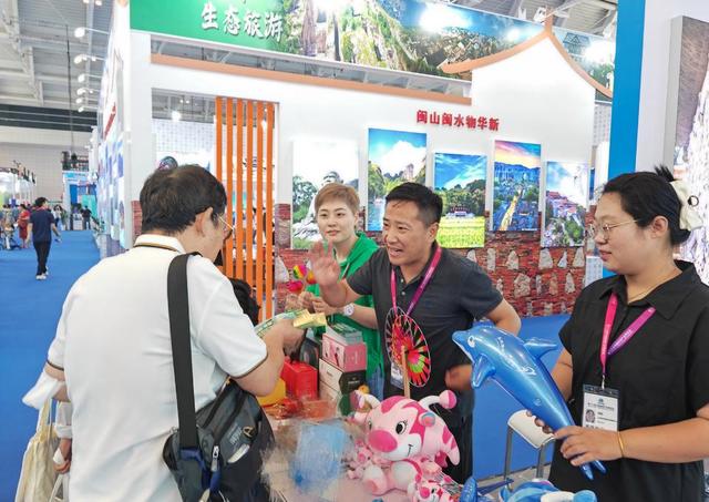 平邑县非遗好品亮相第十三届中国旅游产业博览会