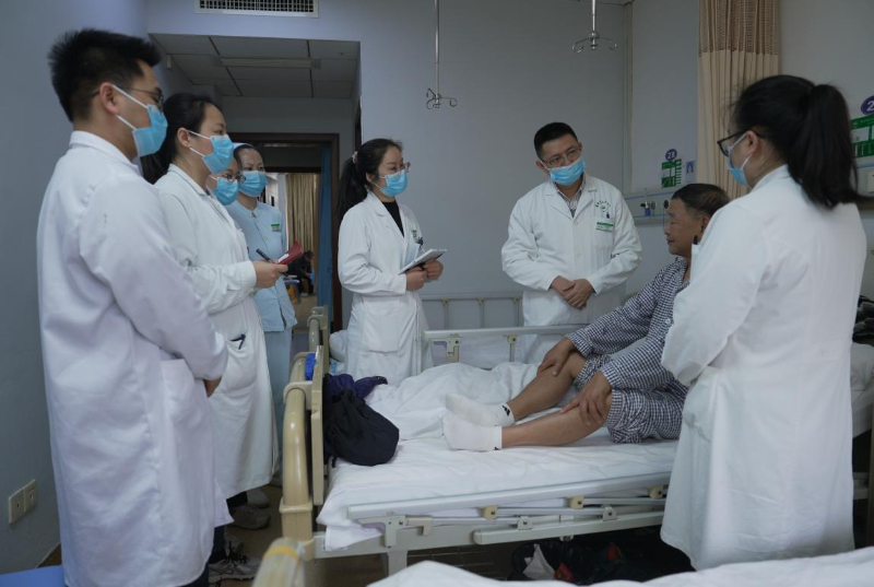 全国人大代表杨硕：让世界感受中医药魅力