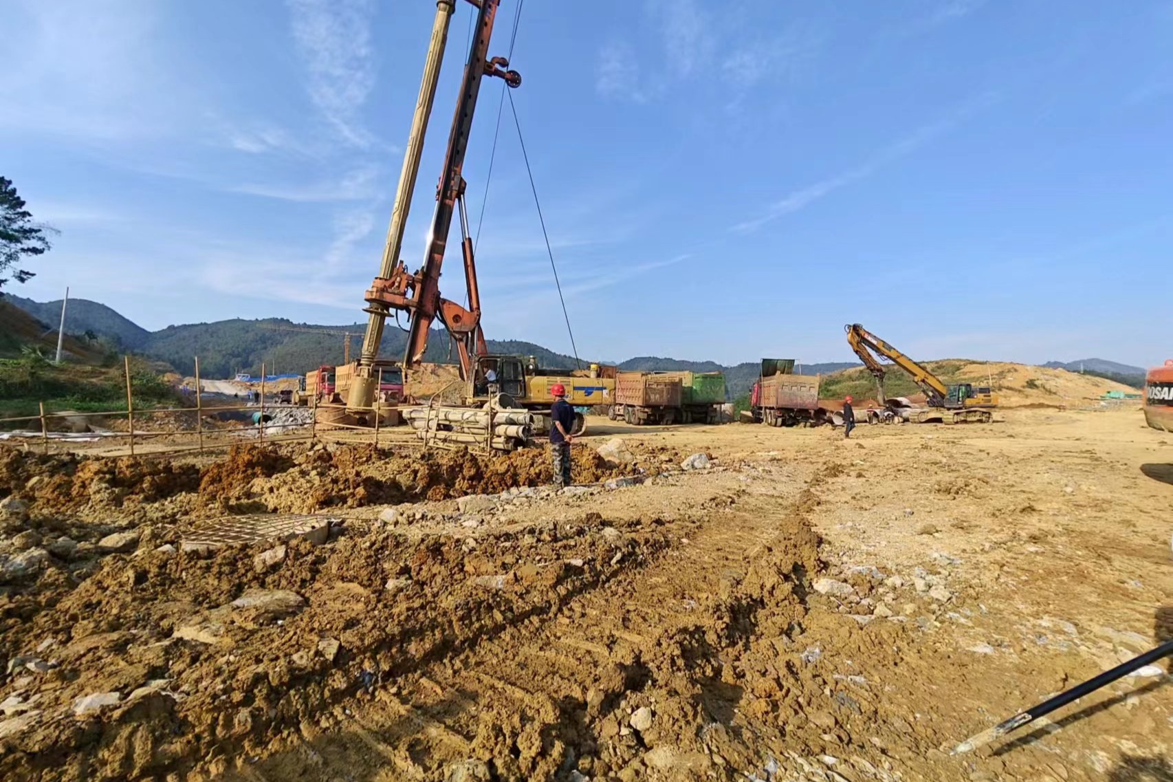 贵州金沙：项目建设全力拉满“进度条”