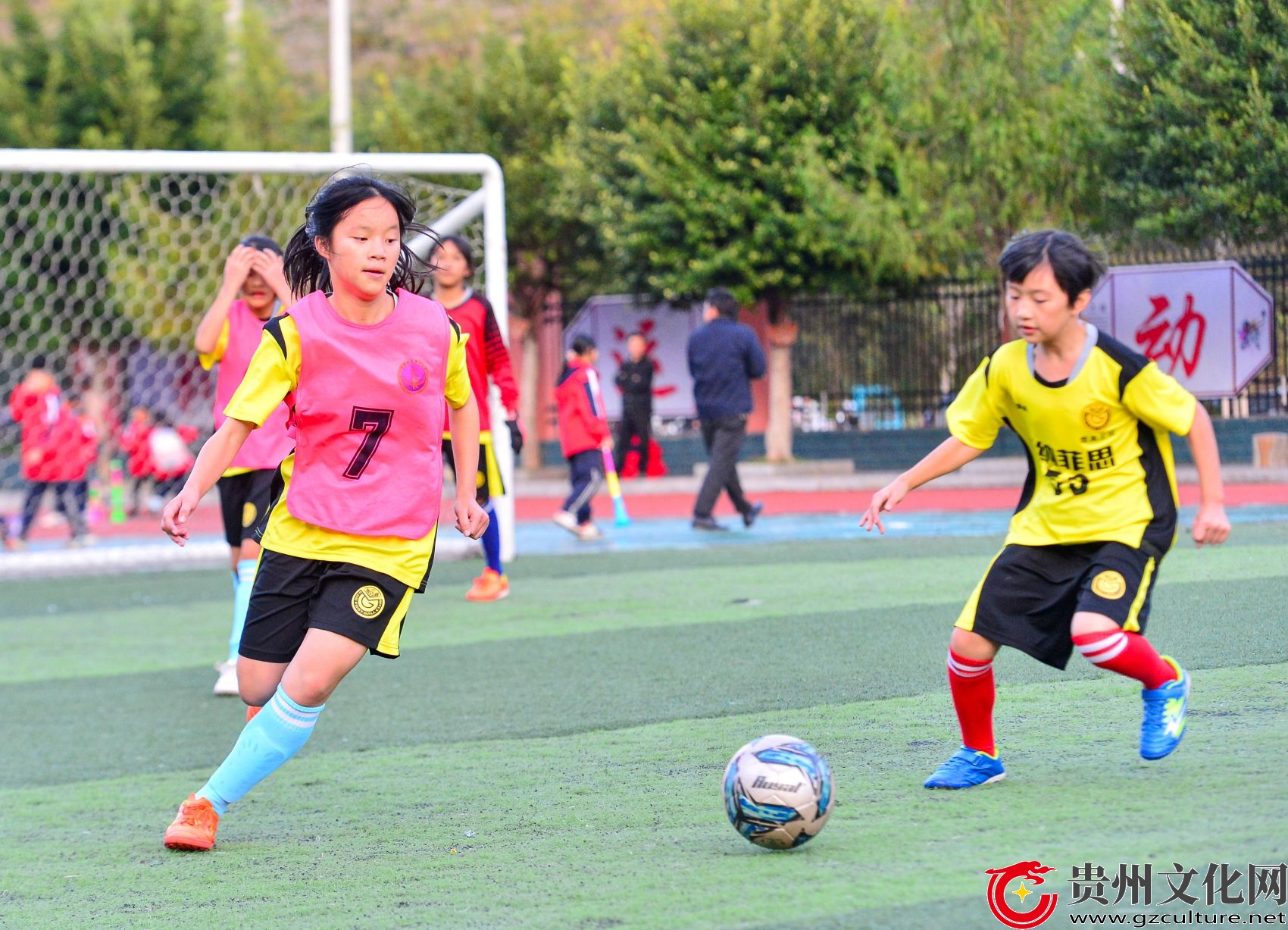 贵州从江：快乐足球 炫动校园