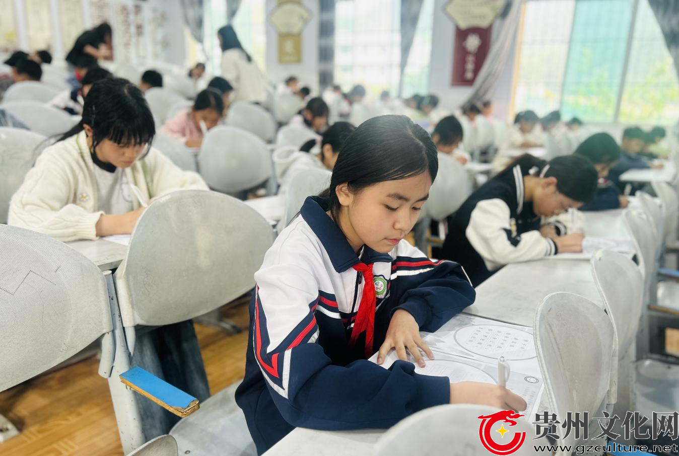 翰墨飘香润校园！关岭坡贡镇举办第四届中小学生“书写”比赛