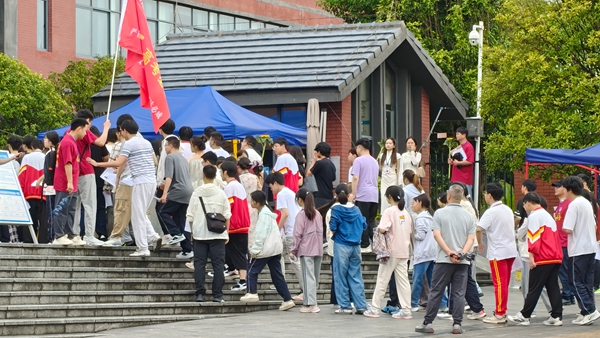 2026年高考拉开帷幕 贵州29.9万学子奔赴考场