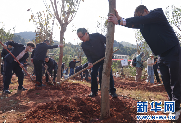 植满山新绿 护一河清波 茅台集团启动2026年生态守护公益活动