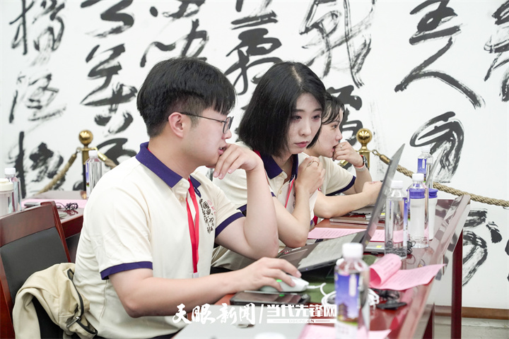 “中国心学与世界”中德哲学对话活动在<a href=//www.hp-dv.com target=_blank class=infotextkey>贵阳</a>孔学堂开幕