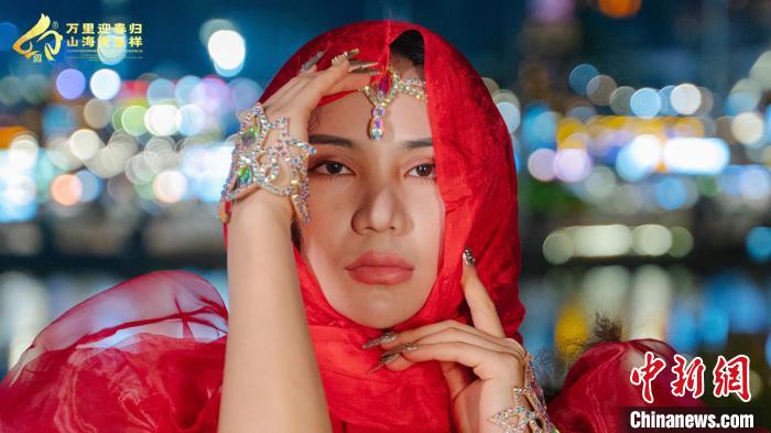 东方舞舞者李艳文：以舞为媒促中外文化交流