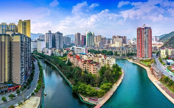 贵州都匀：水清景美润民生 两岸繁华映发展