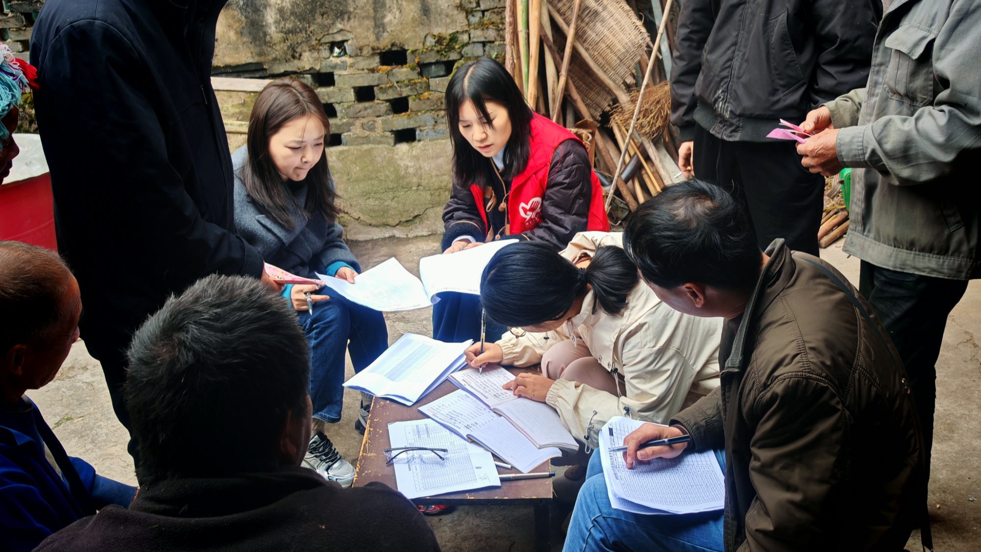 贵州施秉：把服务送到家门口 把方便留给老百姓