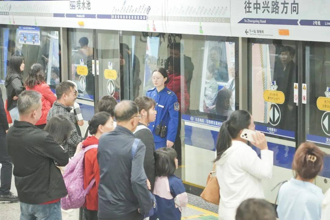 贵阳地铁单日客流又破100万！