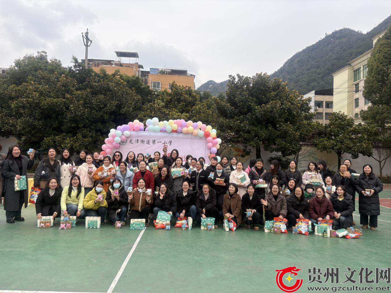 关岭：这所学校“三八”国际妇女节主题活动精彩纷呈