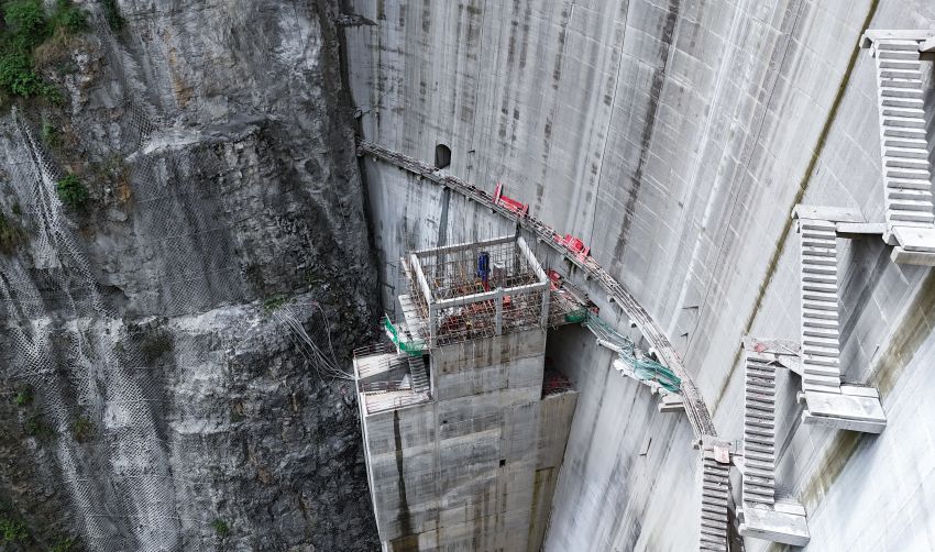 凹水河水库建设忙
