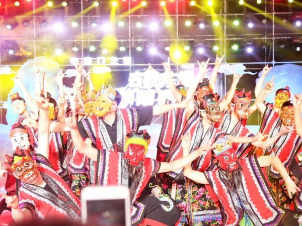 非遗魅力持续绽放！铜仁“快傩铜行”第二日热度不减
