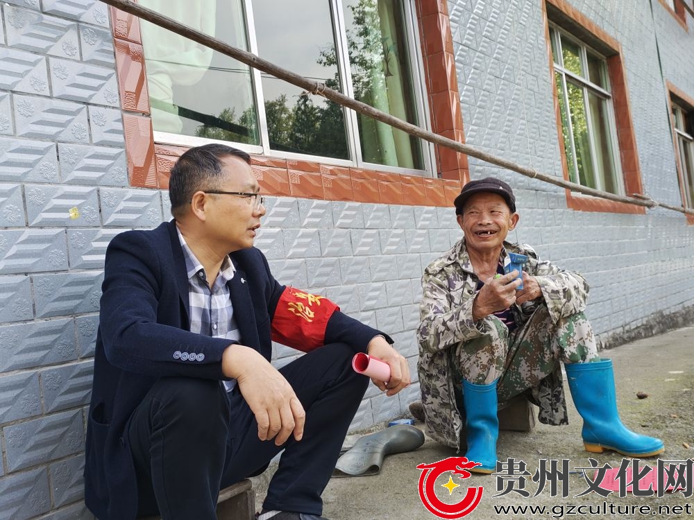 锦屏县：公积金管理部“两手抓”帮扶村 森林防火工作