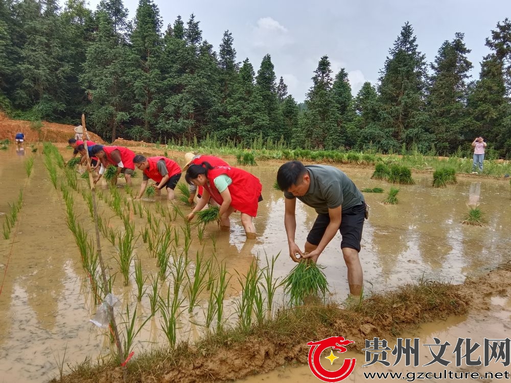 从江：“同心向强·共卫国防”在行动