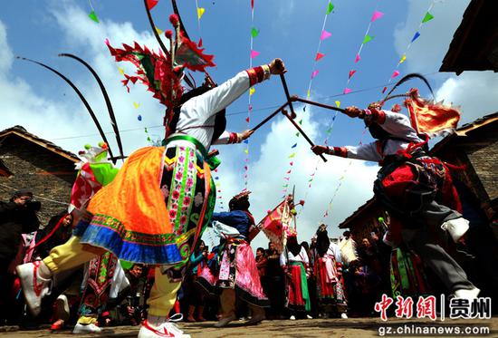 600年前的江南民俗 “活”在贵州屯堡人家生活中