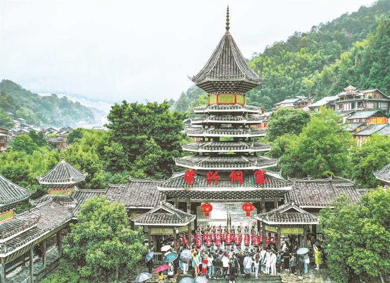 贵州肇兴侗寨：布谷催春游人醉
