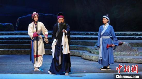 新编历史京剧《阳明悟道》剧照。 贵州京剧院供图 新编历史京剧《阳明悟道》剧照。 贵州京剧院供图