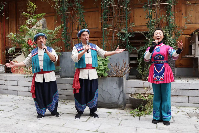 当地群众演唱高腔大山歌。桐梓县融媒体中心供图