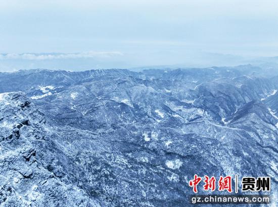 2月26日,在贵州省道真自治县大沙河国家级自然保护区内拍摄的雪景(无人机照片)。 2月26日,在贵州省道真自治县大沙河国家级自然保护区内拍摄的雪景(无人机照片)。