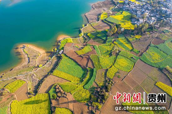 3月23日拍摄的贵州省黔西市绿化白族彝族乡大海子村。 史开心 摄