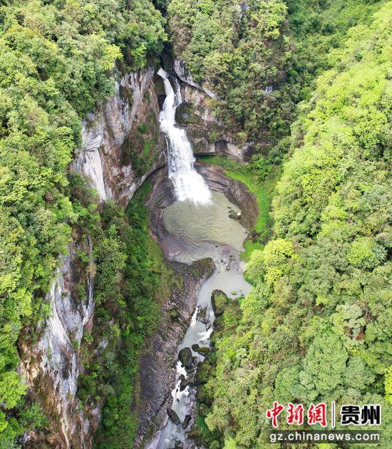 贵州省道真仡佬族苗族自治县阳溪镇拍摄的羊洞河峡谷风光 贵州省道真仡佬族苗族自治县阳溪镇拍摄的羊洞河峡谷风光